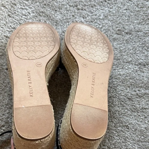 Kelly & Katie Black Espadrille Wedges - Picture 6 of 6